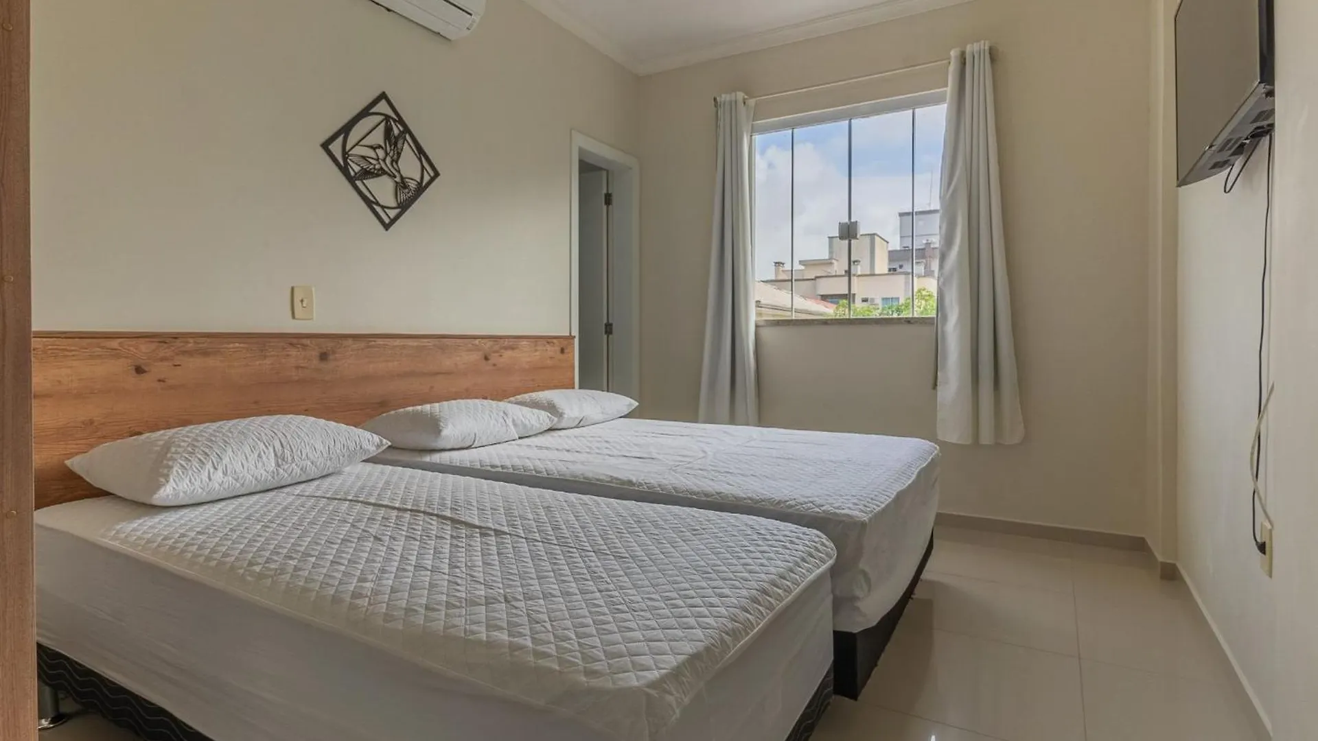 Apartamento 3 Quartos A 80M Mar| Bombas/Sc Bombinhas 0*,  Brasilien